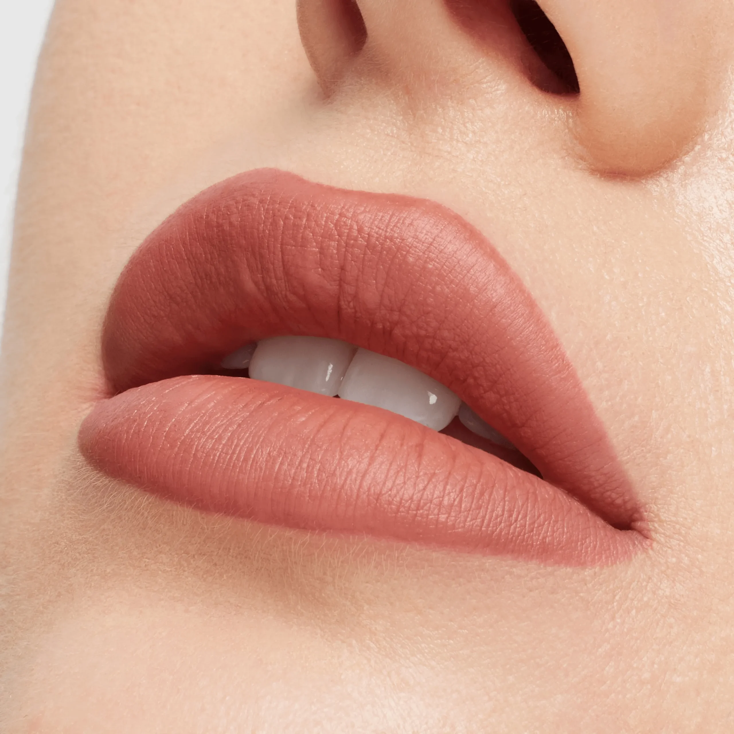 M·A·CXIMAL SILKY MATTE VIVA GLAM LIPSTICK - Image 5