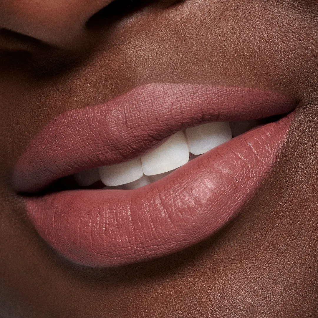 M·A·Cximal Silky Matte Lipstick / Luxe Luck - Image 7