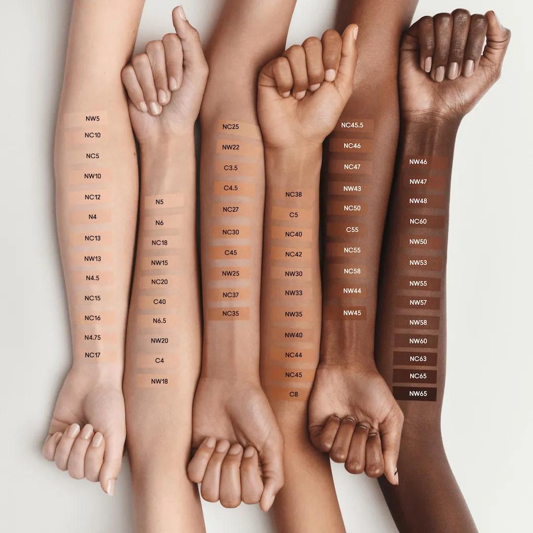 Studio Fix Fluid SPF 15 24HR Matte Foundation + Oil Control - Image 5
