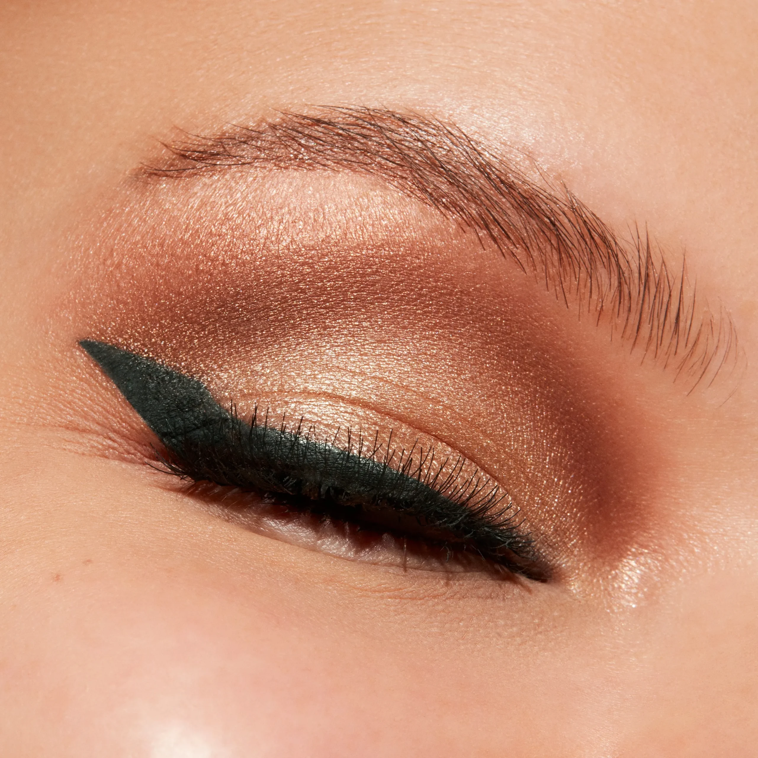 Connect In Colour Eye Shadow Palette: Bronze Influence - Image 5