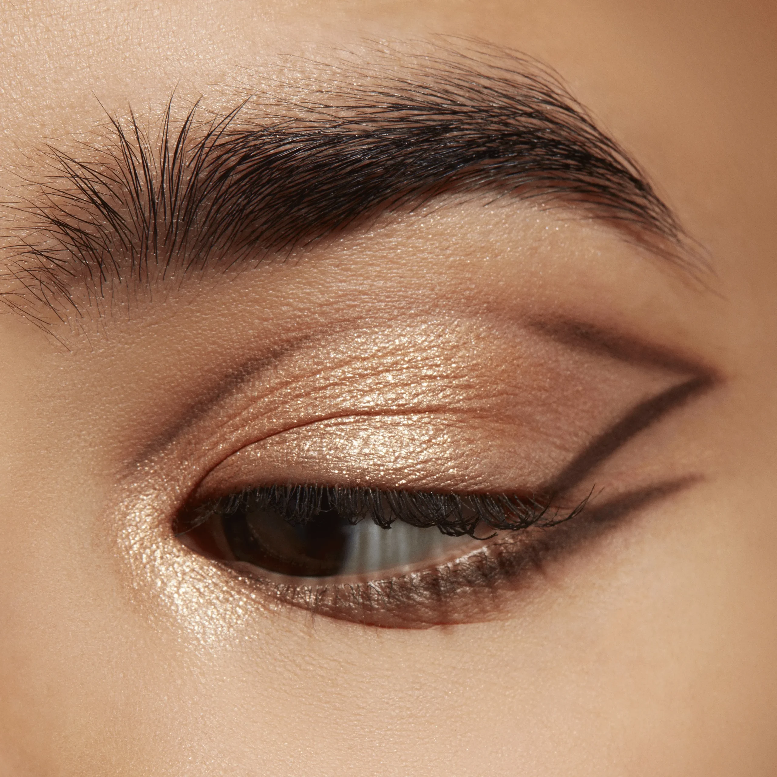 Connect In Colour Eye Shadow Palette: Unfiltered Nudes - Image 5