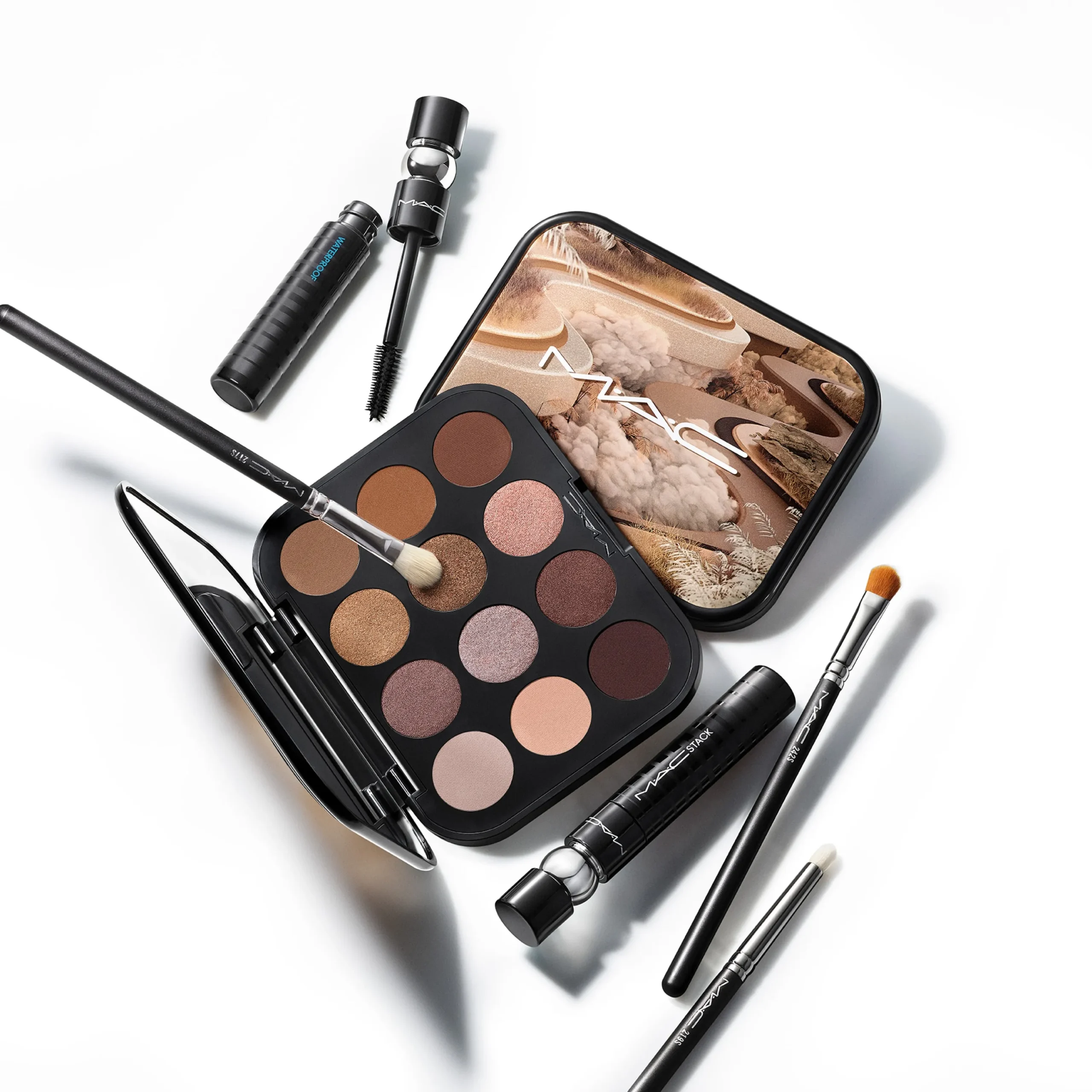 Connect In Colour Eye Shadow Palette: Unfiltered Nudes - Image 6