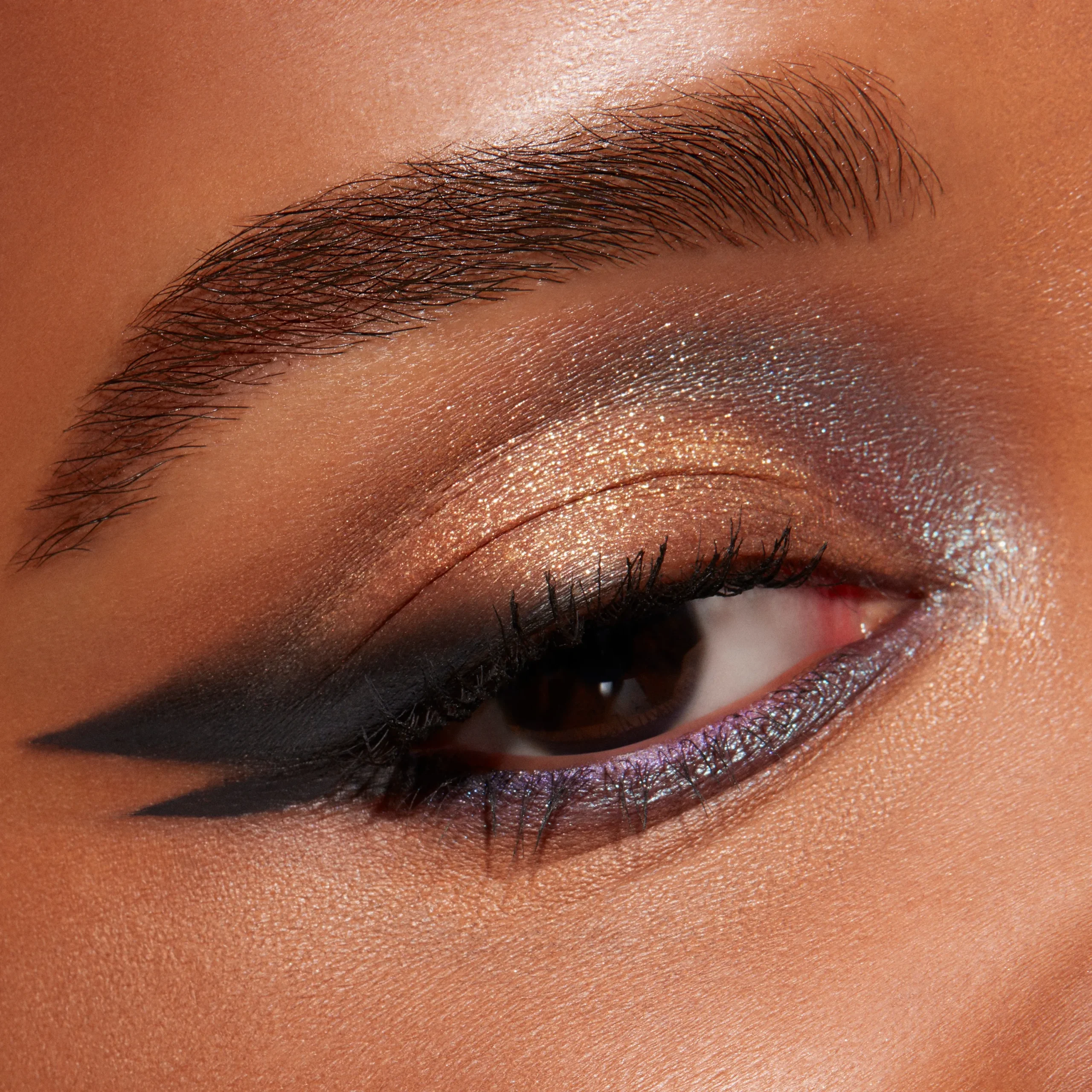 Connect In Colour Eye Shadow Palette: Hi-Fi Colour - Image 4