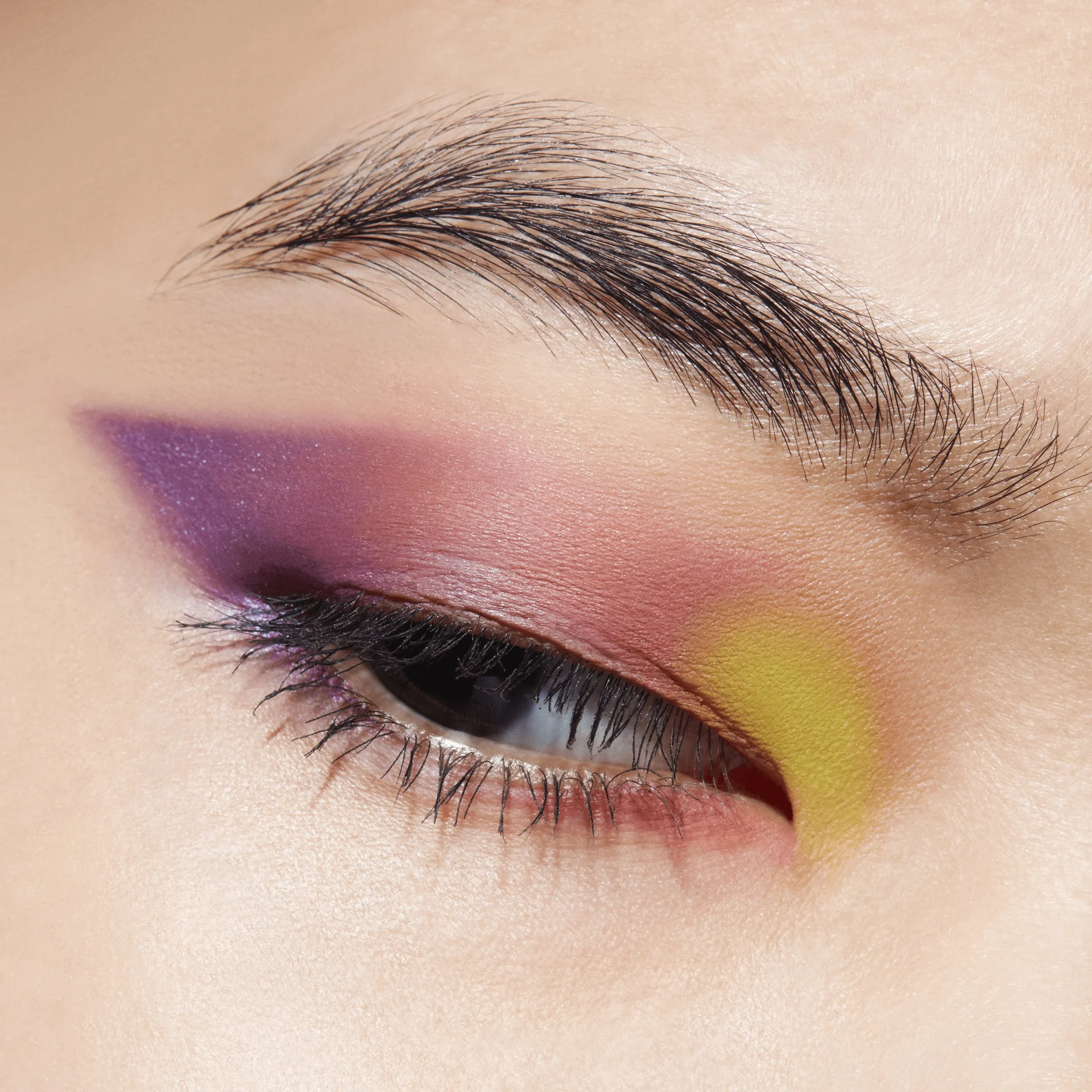 Connect In Colour Eye Shadow Palette: Hi-Fi Colour - Image 5